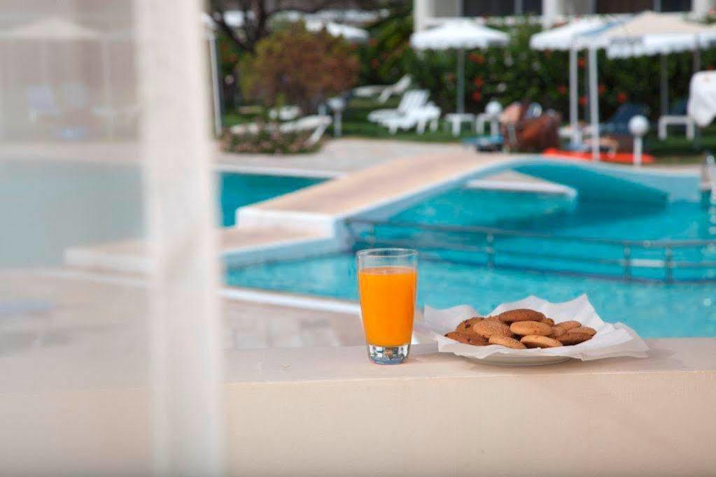 Hotel Niriides Beach Kolymbia Exteriér fotografie